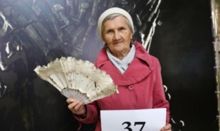 90-летняя участница кастинга проморолика «Игры престолов» получит благодарственность от РЕН-ТВ